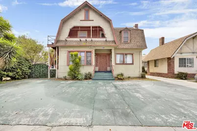 1166 W 39th Pl, Los Angeles, CA 90037 - Photo 1
