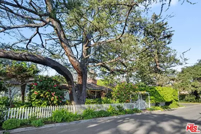 13041 Evanston St, Los Angeles, CA 90049 - Photo 1