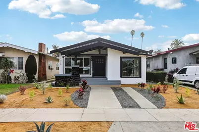 1320 W 51st Pl, Los Angeles, CA 90037 - Photo 1