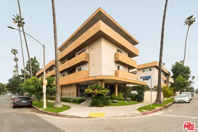 358 S Gramercy Pl #306, Los Angeles, CA 90020 - Photo 1