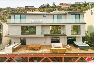 2422 Apollo Dr, Los Angeles, CA 90046 - Photo 1