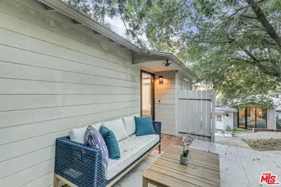3937 Kentucky Dr, Los Angeles, CA 90068 - Photo 1