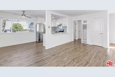 1323 11th St #10, Santa Monica, CA 90401 - Photo 1