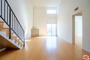 625 S Berendo St, Los Angeles, CA 90005 - Photo 1