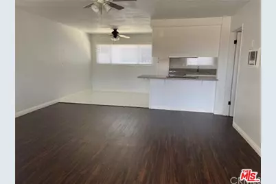 1326 Amethyst St #C, Redondo Beach, CA 90277 - Photo 1