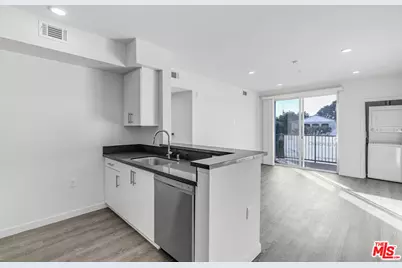 3518 Chesapeake Ave #201, Los Angeles, CA 90016 - Photo 1