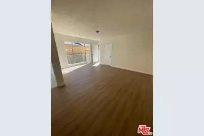 1919 W 36th St, Los Angeles, CA 90018 - Photo 1