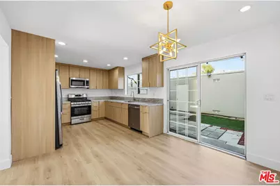 19111 Hamlin St #6, Reseda, CA 91335 - Photo 1