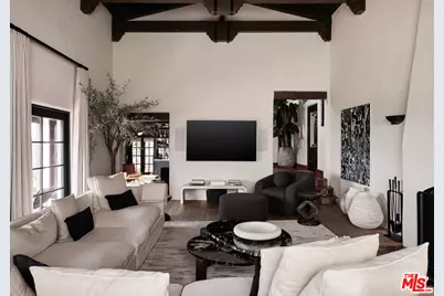 7902 Fareholm Dr, Los Angeles, CA 90046 - Photo 1