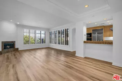 11847 Gorham Ave #104, Los Angeles, CA 90049 - Photo 1