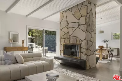 716 W Oak Ave, El Segundo, CA 90245 - Photo 1