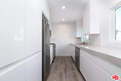 1310 W Valencia Dr #Apt 1306, Fullerton, CA 92833 - Photo 1