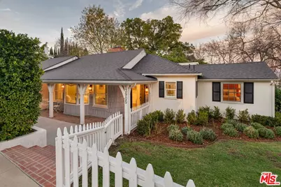 13905 Valley Vista Blvd, Sherman Oaks, CA 91423 - Photo 1