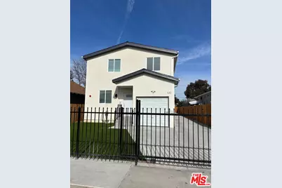 241 E 43rd Pl, Los Angeles, CA 90011 - Photo 1