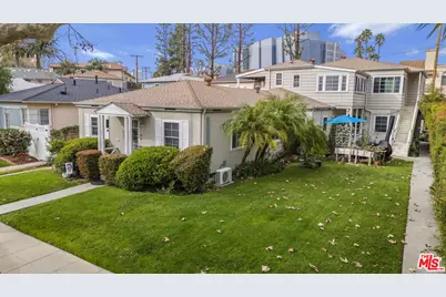 2907 W Riverside Dr, Burbank, CA 91505 - Photo 1