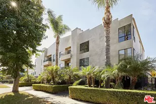 909 N Croft Ave, Los Angeles, CA 90069 - Photo 1