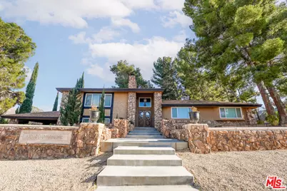 42060 Parkmont Dr, Quartz Hill, CA 93536 - Photo 1