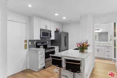 1351 N Orange Dr #102, Los Angeles, CA 90028 - Photo 1