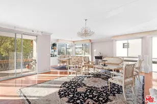 320 N Maple Dr, Beverly Hills, CA 90210 - Photo 1