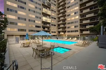 10450 Wilshire Blvd #12A, Los Angeles, CA 90024 - Photo 1