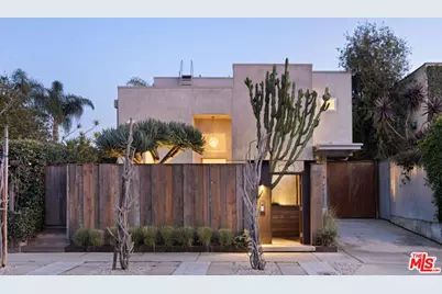 518 Sunset Ave, Venice, CA 90291 - Photo 1