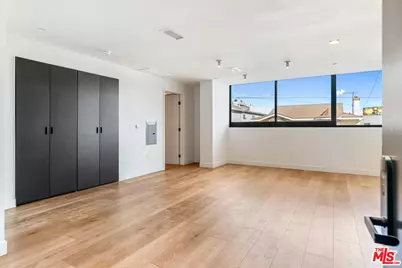 3688 Overland Ave #201, Los Angeles, CA 90034 - Photo 1