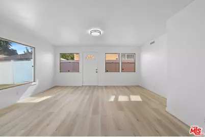 20464 Elkwood St, Winnetka, CA 91306 - Photo 1