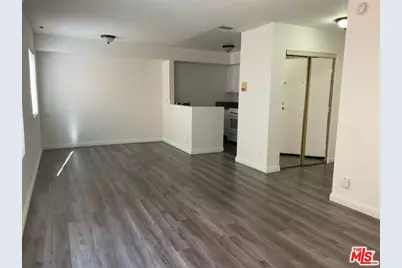 641 Normandie Ave #6, Los Angeles, CA 90004 - Photo 1