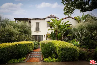 4918 Angeles Vista Blvd, View Park, CA 90043 - Photo 1