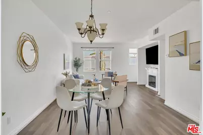 659 S A St, Oxnard, CA 93030 - Photo 1