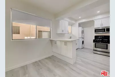 324 S Elm Dr #102, Beverly Hills, CA 90212 - Photo 1
