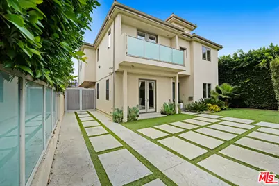 841 N Crescent Heights Blvd, Los Angeles, CA 90046 - Photo 1