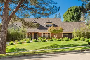 723 N Sierra Dr, Beverly Hills, CA 90210 - Photo 1