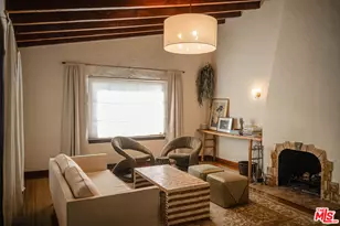 6101 S Mansfield Ave, Los Angeles, CA 90043 - Photo 1