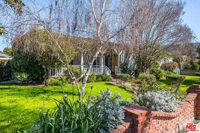 118 N Evergreen St, Burbank, CA 91505 - Photo 1