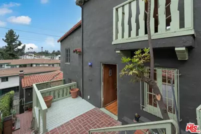3725 Arbolada Rd, Los Angeles, CA 90027 - Photo 1