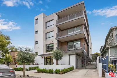 5657 Virginia Ave #403, Los Angeles, CA 90038 - Photo 1