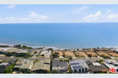 18149 Wakecrest Dr, Malibu, CA 90265 - Photo 1