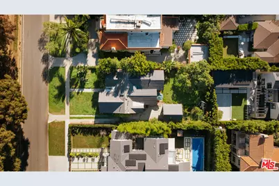 715 S Burlingame Ave, Los Angeles, CA 90049 - Photo 1