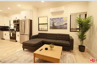 9040 Phyllis Ave #D, West Hollywood, CA 90069 - Photo 1