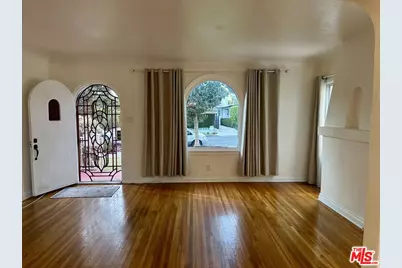 1252 S Burnside Ave, Los Angeles, CA 90019 - Photo 1