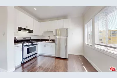 334 N Heliotrope Dr #203, Los Angeles, CA 90004 - Photo 1