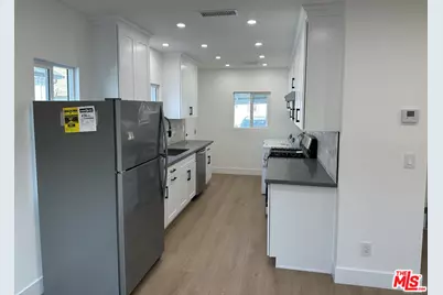 1864 W 25th St, Los Angeles, CA 90018 - Photo 1