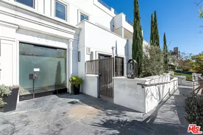 10647 Ashton #203, Los Angeles, CA 90024 - Photo 1