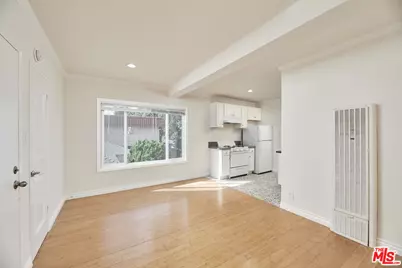 2636 Kansas Ave #8A, Santa Monica, CA 90404 - Photo 1
