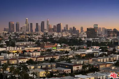 137 N Kenmore Ave, Los Angeles, CA 90004 - Photo 1