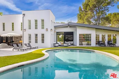 1100 Pine Dr, Beverly Hills, CA 90210 - Photo 1