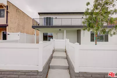 1211 Beryl St #D, Redondo Beach, CA 90277 - Photo 1