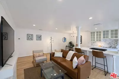 1033 20th St, Santa Monica, CA 90403 - Photo 1
