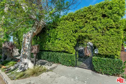 3640 Maplewood Ave, Los Angeles, CA 90066 - Photo 1